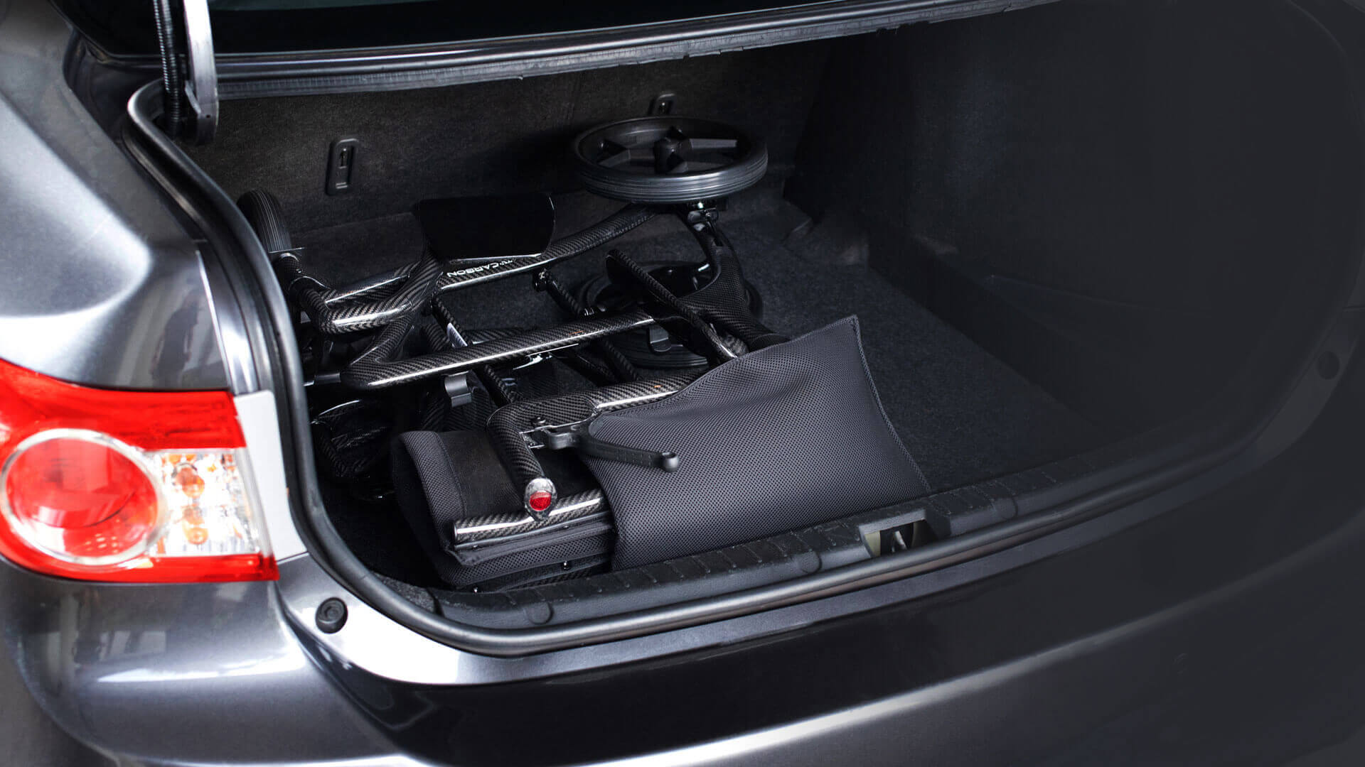 Easy to Fold. Easy to Store.